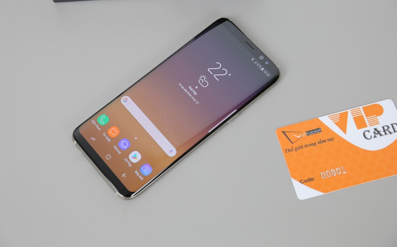 man-hinh-samsung-galaxy-s8-moi-viettablet