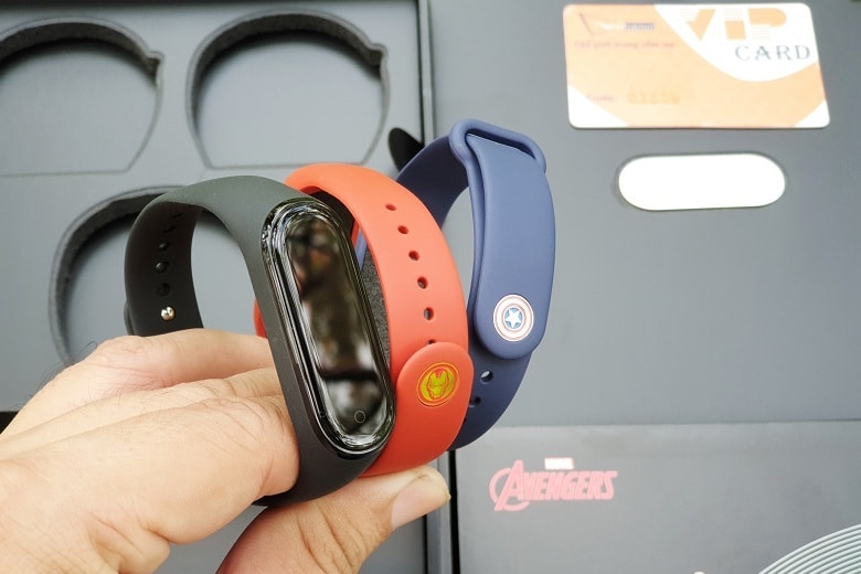 Xiaomi Mi Band 4 bản Avengers Edition
