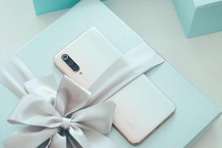 Đập hộp Xiaomi Mi CC9 Meitu