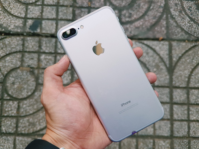 mat-lung-iphone-7-plus-cu-viettablet