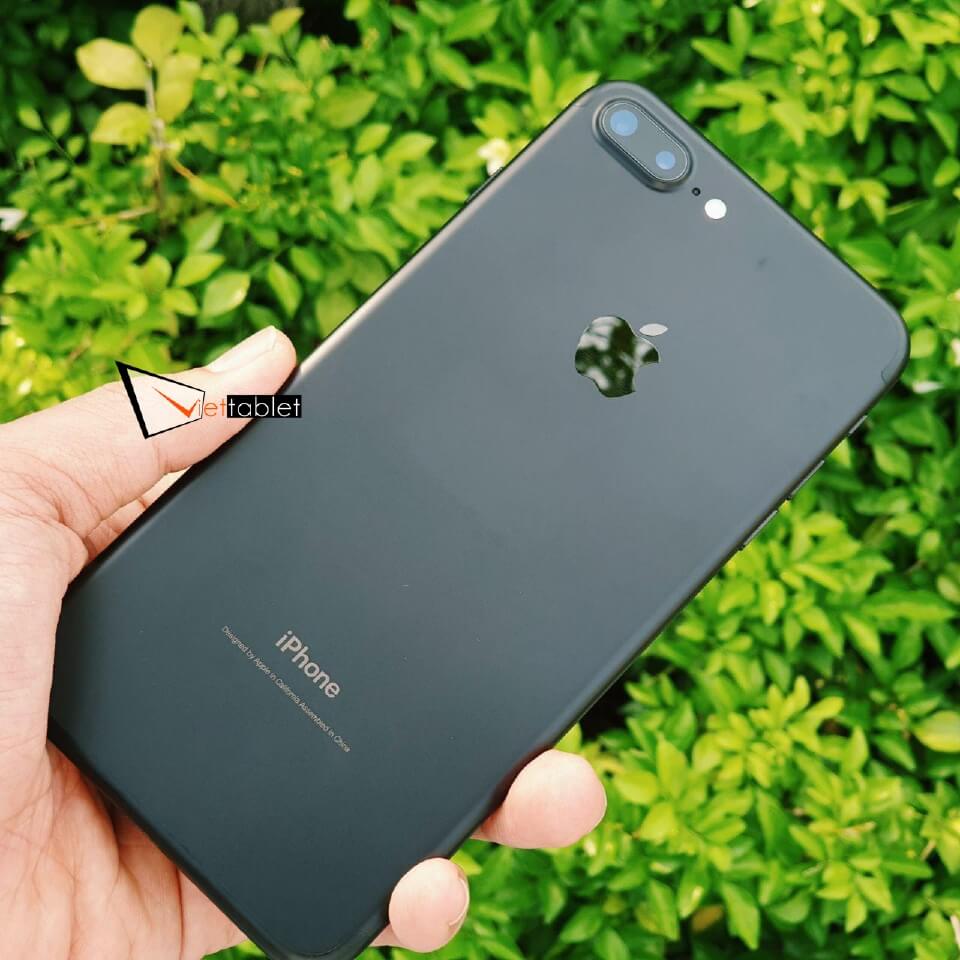 iPhone 7 Plus 128GB Quốc Tế Cũ: Sở hữu một chiếc iPhone 7 Plus Quốc tế cũ là giải pháp tuyệt vời cho những ai yêu thích công nghệ nhưng muốn tiết kiệm chi phí. Với dung lượng 128GB, bạn có thể thoải mái lưu trữ hình ảnh, video hay tài liệu mà không lo bị hết bộ nhớ. Hãy cùng đón xem hình ảnh sản phẩm để đưa ra quyết định vô cùng đúng đắn nhé!