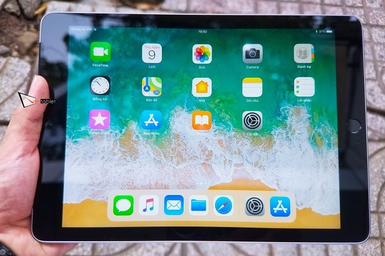 iPad Pro 2021 lộ ảnh render Viền màn hình mỏng cụm camera hình vuông