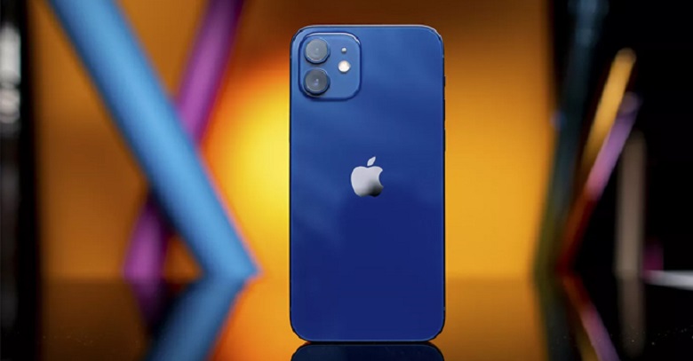 iPhone 12 Mini so sánh giá chính hãng và xách tay chênh lệch bao nhiêu?