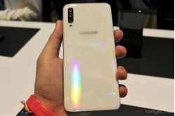 Galaxy-A70-back Galaxy-A70-back