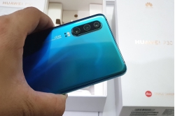 huawei-p30-cong-ty-fullbox-tao-con-sot-moi-tai-viettablet-khi-co-gia-qua-re huawei-p30-cong-ty-fullbox-tao-con-sot-moi-tai-viettablet-khi-co-gia-qua-re