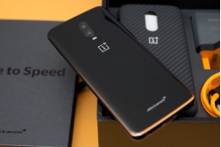 oneplus-6t-mclaren-edition oneplus-6t-mclaren-edition