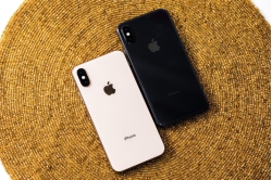 so-sanh-iphone-xs-voi-iphone-x-may-nao-dang-mua-hon so-sanh-iphone-xs-voi-iphone-x-may-nao-dang-mua-hon
