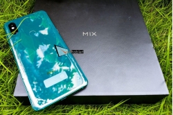 xiaomi-mi-mix-3-6gb-128gb-moi-fullbox-gay-sot-khi-ve-gia-chi-con-hon-7-trieu xiaomi-mi-mix-3-6gb-128gb-moi-fullbox-gay-sot-khi-ve-gia-chi-con-hon-7-trieu