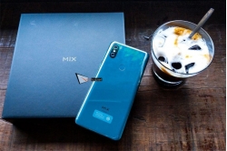 xiaomi-mi-mix-3-gia-hon-7-trieu-gay-sot-nho-man-hinh-amoled-truot-4-camera-chip-rong-845 xiaomi-mi-mix-3-gia-hon-7-trieu-gay-sot-nho-man-hinh-amoled-truot-4-camera-chip-rong-845